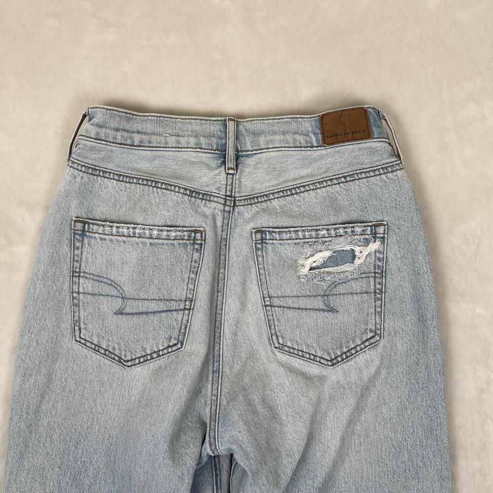 American Eagle 90s High Rise Boyfriend Jeans Womens 4 Blue Distressed Denim - Picture 10 of 12
